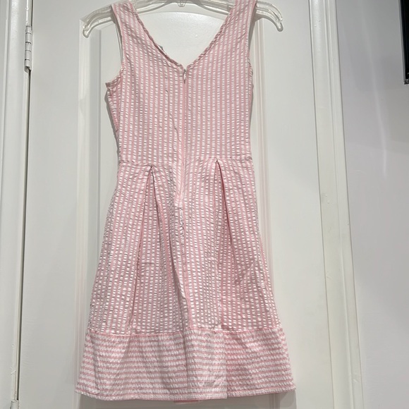 🫶🏼Adorable Light Pink and White Striped Dress in Size Small - Picture 7 of 7
